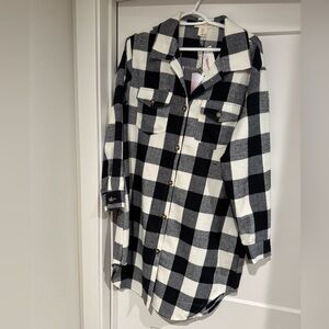 Black and White Plaid Button up Shacket size Large